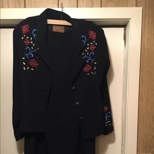 Saddle Ridge western outfit. Blazer and skirt.