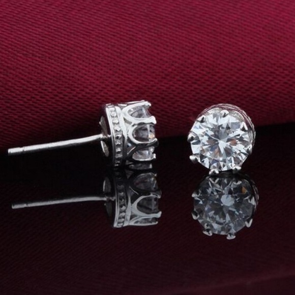 ⚡️SALE⚡️925 Sterling Silver Crown CZ Stud Earrings - Picture 3 of 6