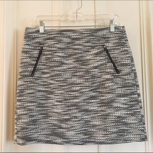 LOFT Skirt w/ POCKETS