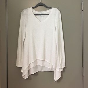 White trendy top!