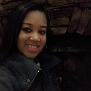 Meet your Posher, Nickia