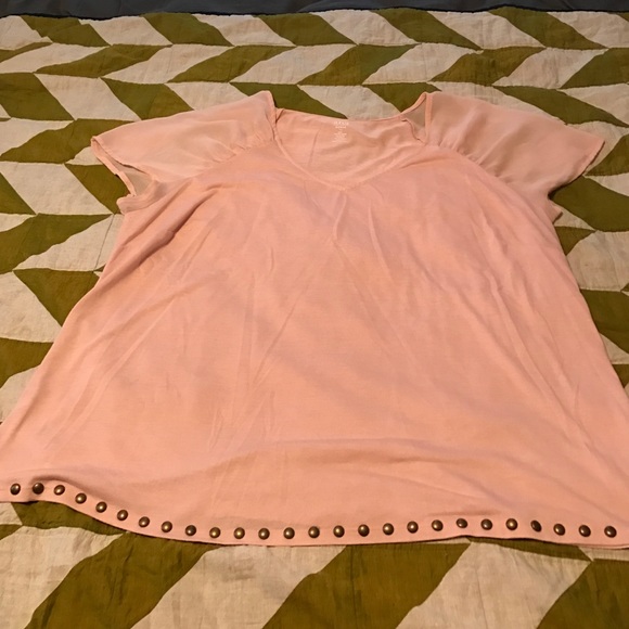 Blush studded a.n.a. top w/ sheer sleeves plus sz1
