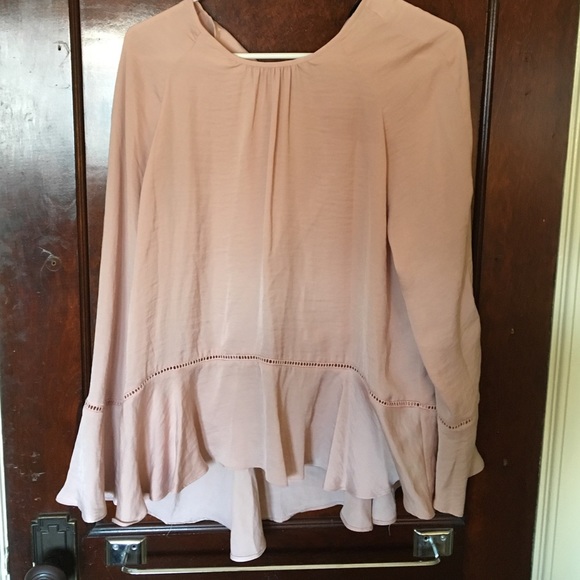 Super pretty pink flowy blouse