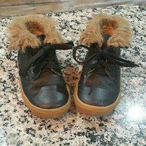 Boy/girl ankle boots sz 26 (10)