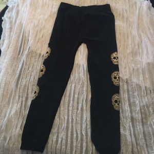 Fleece lined skull leggings