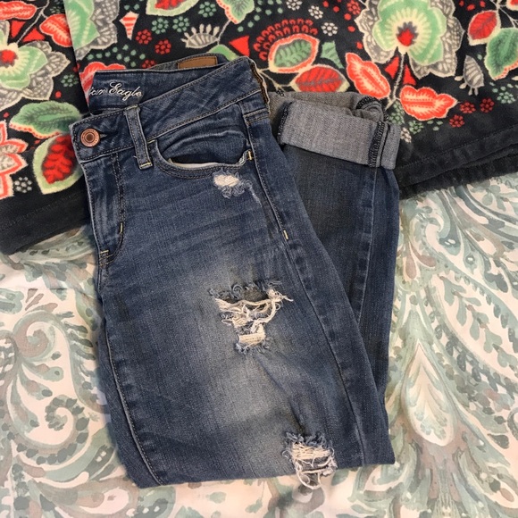Cropped Boyfriend Destroyed AE Jeans