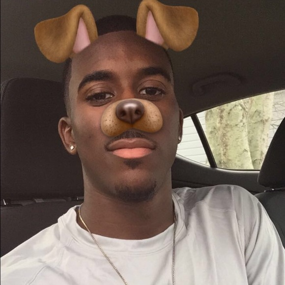 Meet your Posher, Dionte