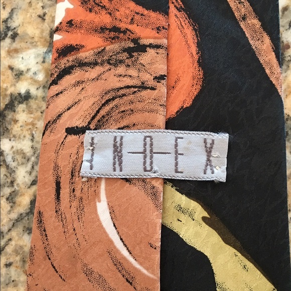 Tie - Picture 2 of 3