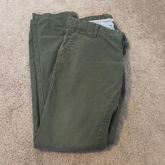 Green khaki lucky brand pants.