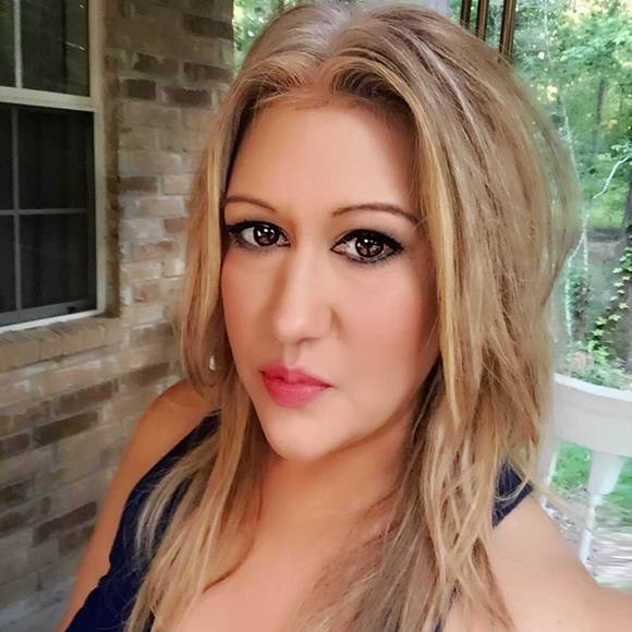 Meet your Posher, Terri - Picture 1 of 1