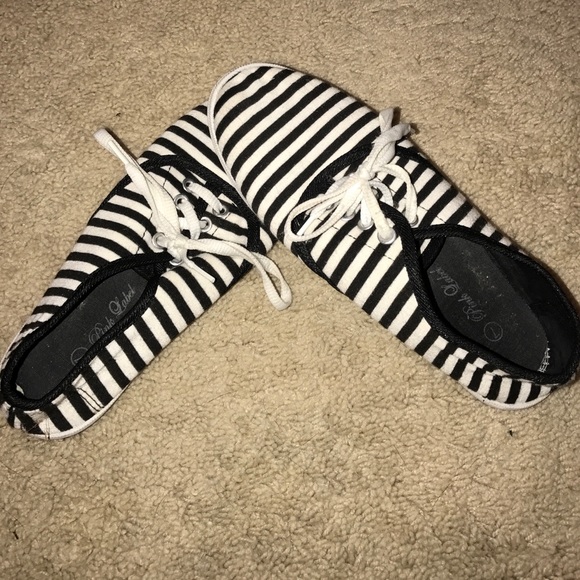 Stripped shoes