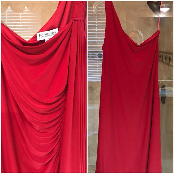 Red one shoulder cocktail dress 👗