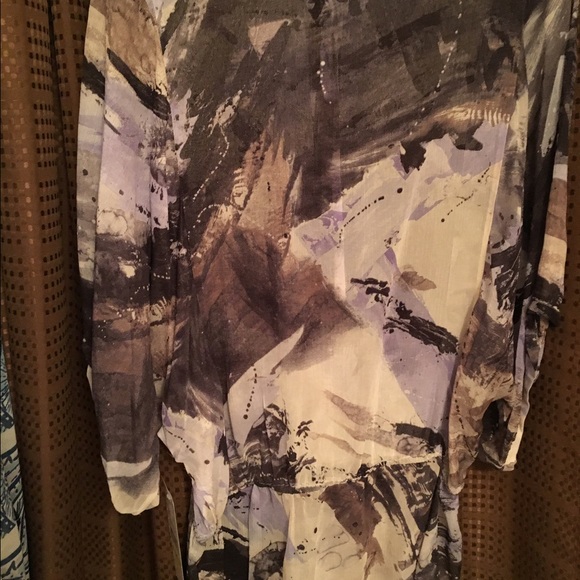 Sheer 100% silk Karen Kane top Size M - Picture 4 of 4