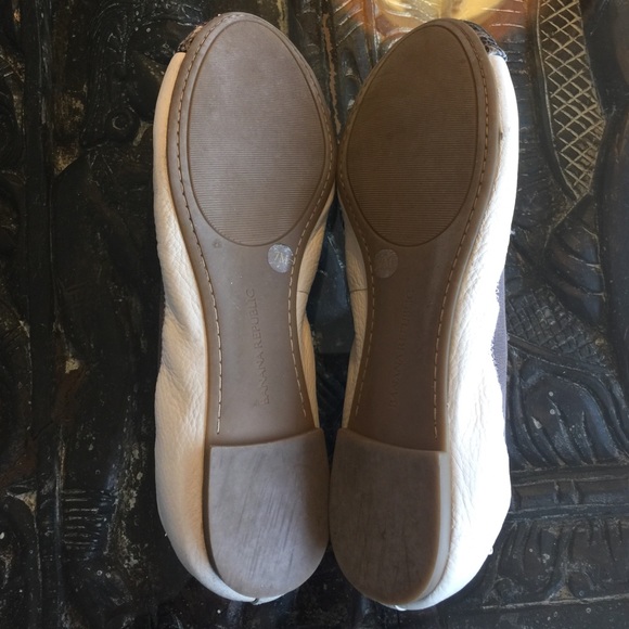 Banana Republic Shoes - Banana republic snakeskin flats Banana Republic Shoes - Banana republic snakeskin flats