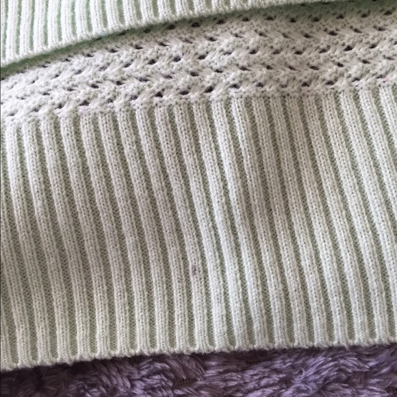 Light green cowl neck sweater - Picture 2 of 4