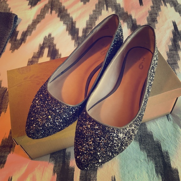 Dressy glitter flats