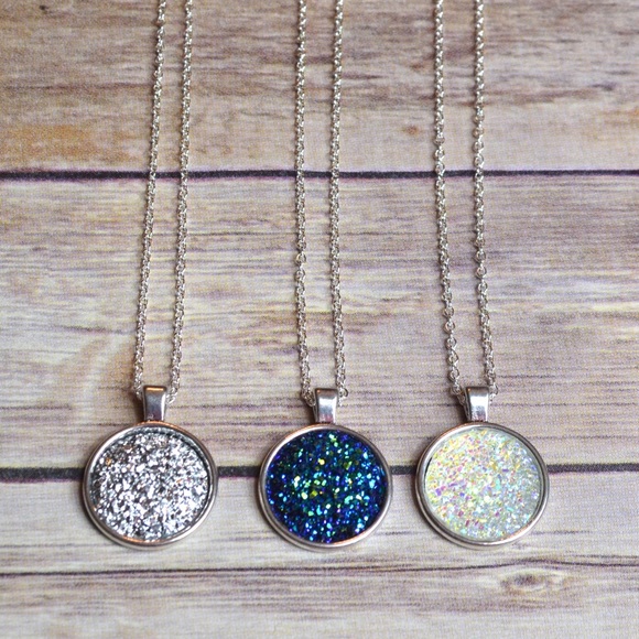 🎉1 HR SALE🎉 Turquoise Druzy Pendant Necklace - Picture 2 of 3