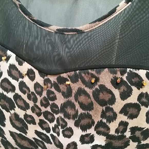ANIMAL PRINT 🐆 TOP - Picture 2 of 4