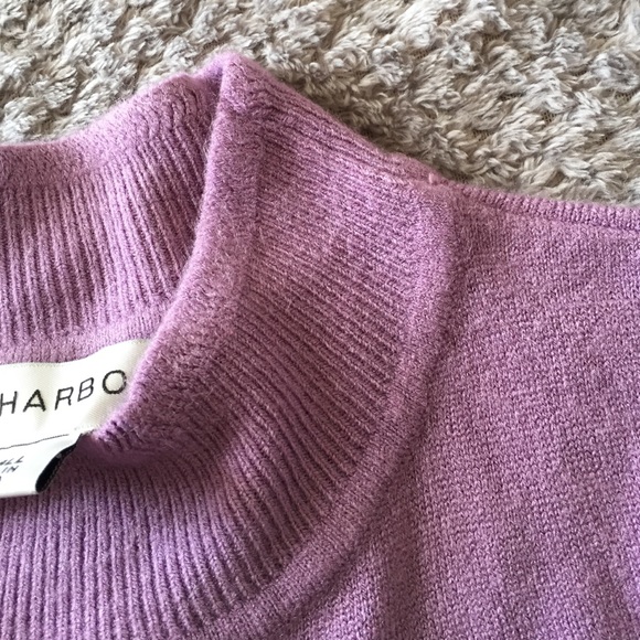 Purple turtleneck sweater - Picture 3 of 3