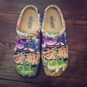Alegria graffiti size 37 clogs