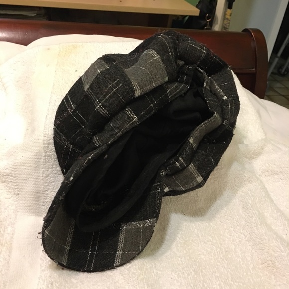 Women's hat - Picture 2 of 2
