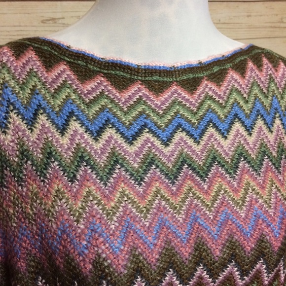 Gorgeous Vintage Poncho HP - Picture 3 of 4