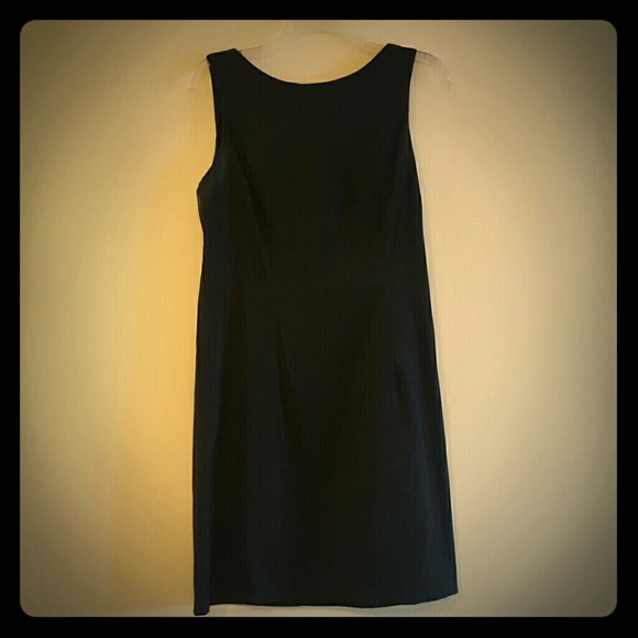 AB Studio ?? Simple, Chic Black Dress