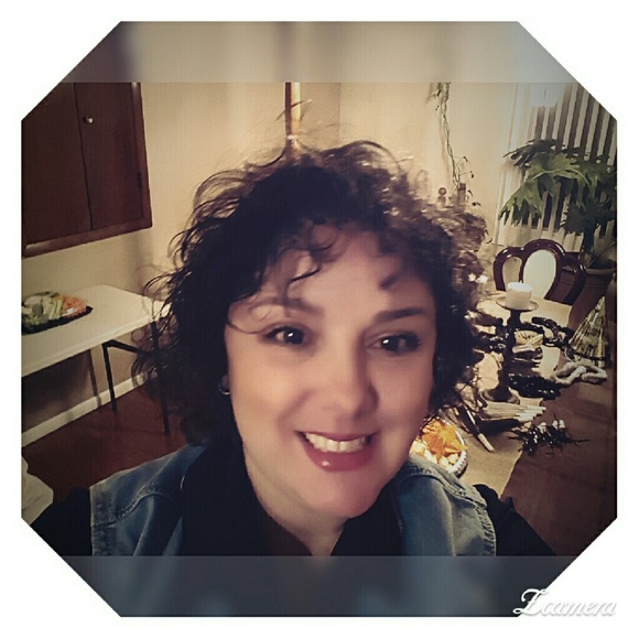 Meet your Posher, Silvia - Picture 1 of 1