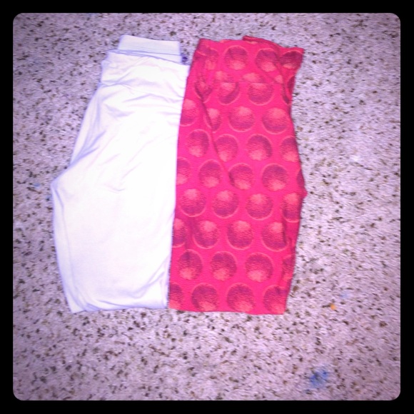 Two pairs of Leggings