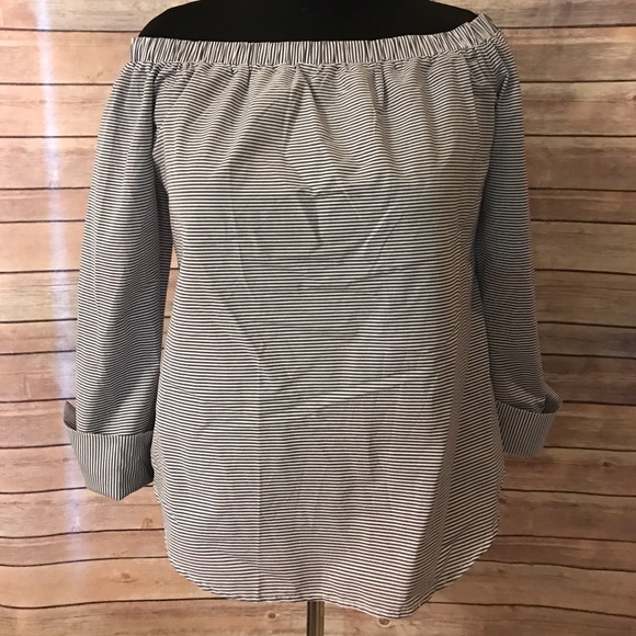 Off-The-Shoulder Cremieux Barb Blouse Size L