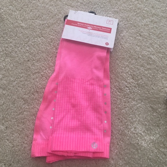 Lululemon Swiftly Arm Warmers M-L hot pink