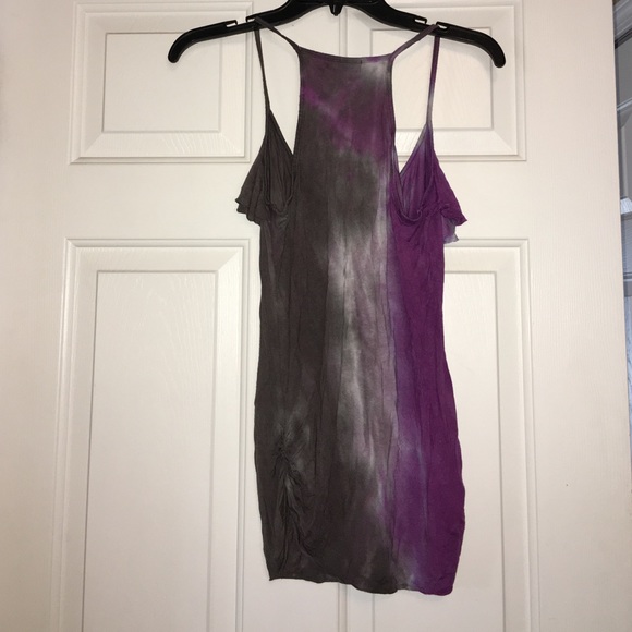 Zinc strappy ruffled front camisole - Picture 3 of 3