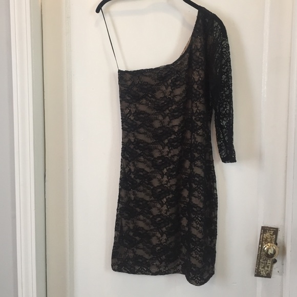 Gianni Bini black lace one shoulder dress