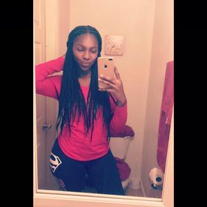 Meet your Posher, Nakia