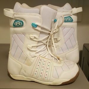 5150 Snowboarding Boots