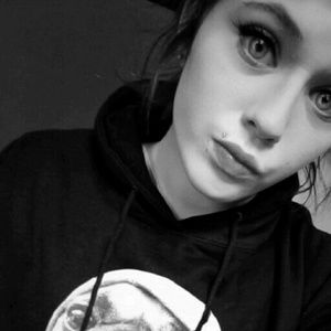 Meet your Posher, Tori