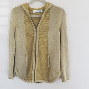 Sparrow hooded yellow sweater in great condition.