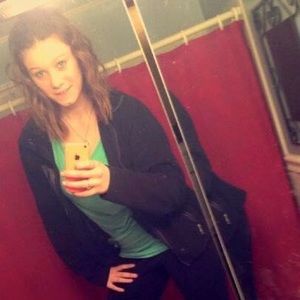 Meet your Posher, Caitlyn