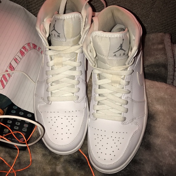 Nike Air Force 1 - Picture 1 of 4