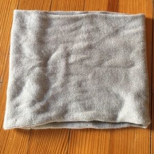 Cashmere neck warmer