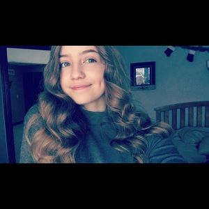 Meet your Posher, Violet