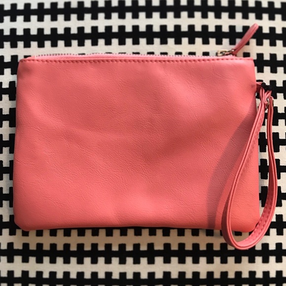 NWT Coral Laser Cut Wristlet - Picture 2 of 4