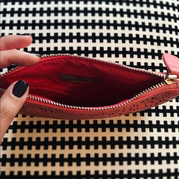 NWT Coral Laser Cut Wristlet - Picture 3 of 4