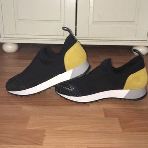 M GEMI SHOES BRAND NEW