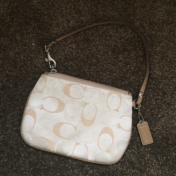 Coach wristlet - Picture 2 of 3