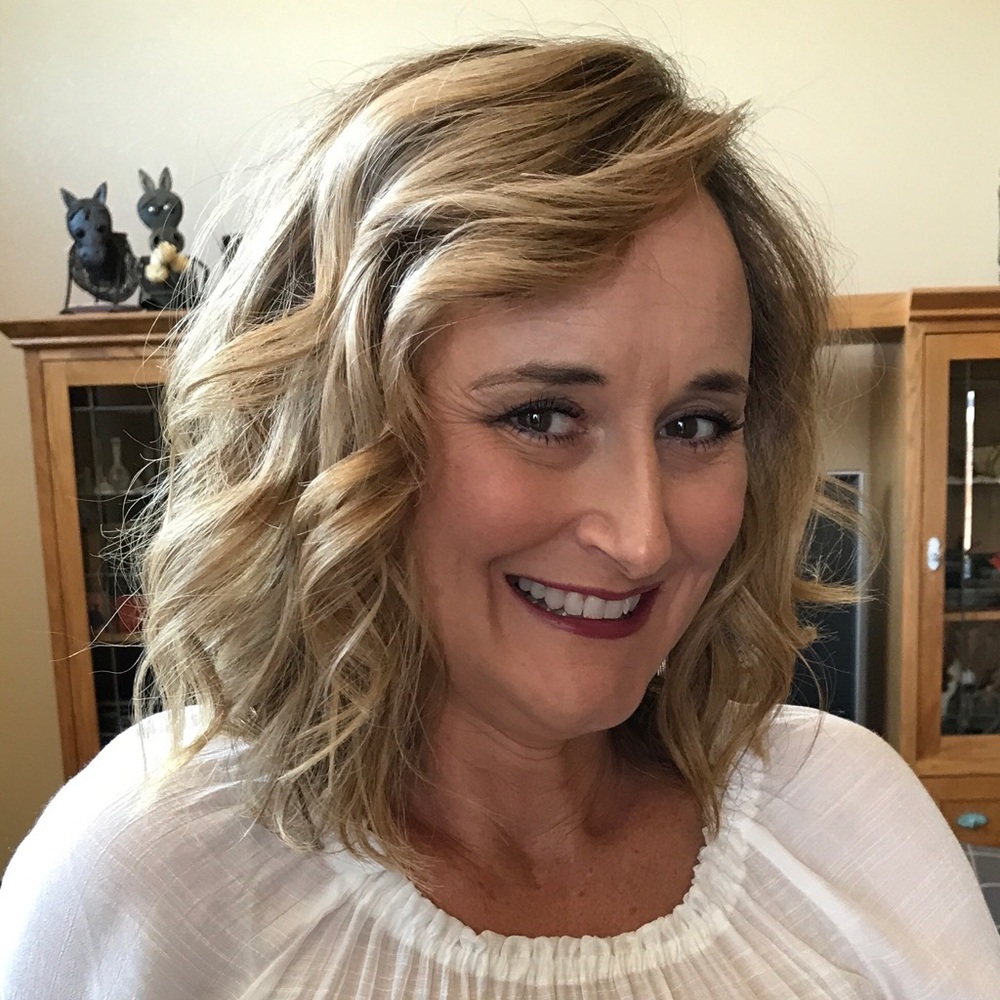 Meet your Posher, Chrystal