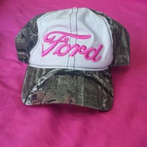 Mossy oak pink Ford hat