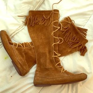 Moccasin lace up boots