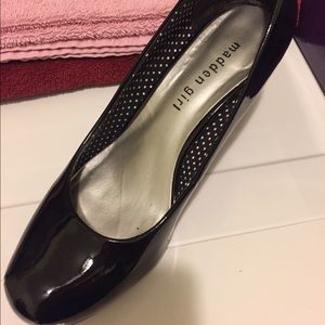 Madden Girl Shinny Black Pumps