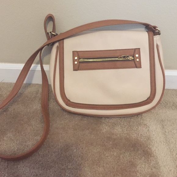Adorable cross body purse